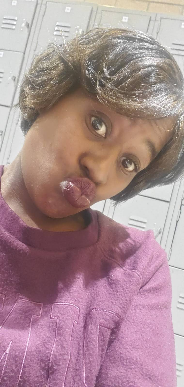 Golden Scissors | 3062 Mt Pleasant St NW, Washington, DC 20009, USA | Phone: (202) 234-4548