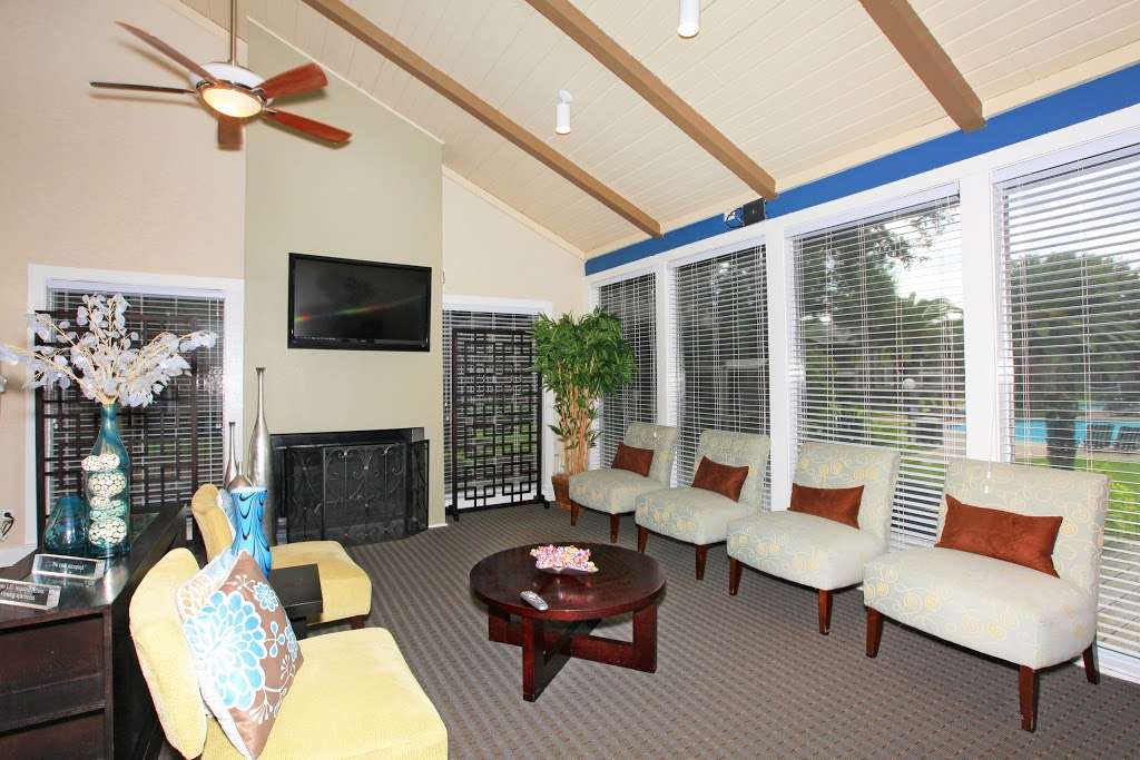 The Cove Apartments | 2000 Bay Area Blvd, Houston, TX 77058, USA | Phone: (281) 486-4005