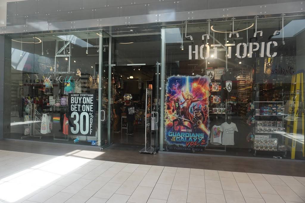 Hot Topic | 168 Los Cerritos Center RM A20, Cerritos, CA 90703, USA | Phone: (562) 809-5805