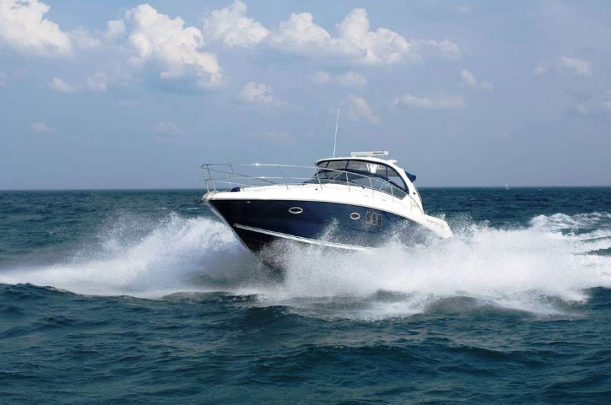 Pinnacle Yachts - Burnham Harbor | 1559 S Lake Shore Dr, Chicago, IL 60605, USA | Phone: (312) 896-0777