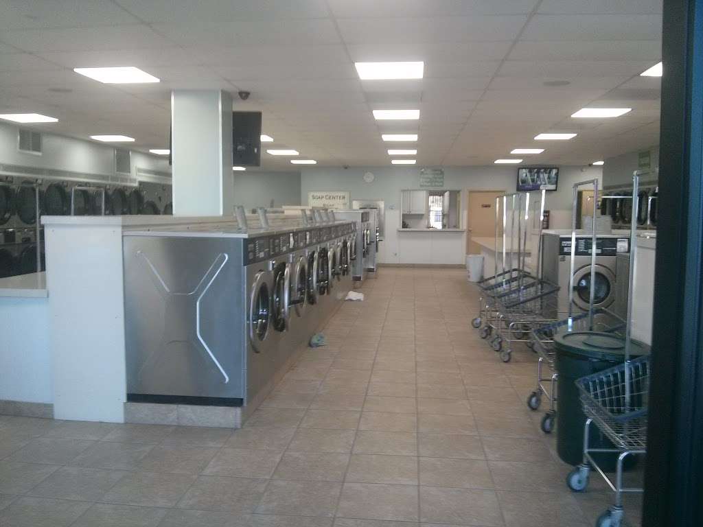 Foothill Laundry | 1375 E Vista Way, Vista, CA 92084 | Phone: (760) 806-2644