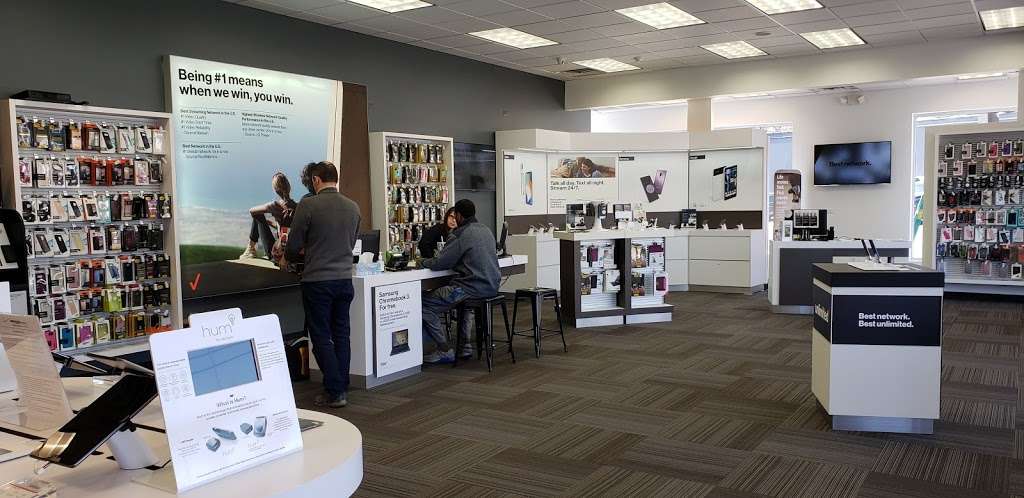 Verizon | 318 NJ-4, Paramus, NJ 07652, USA | Phone: (201) 487-2600