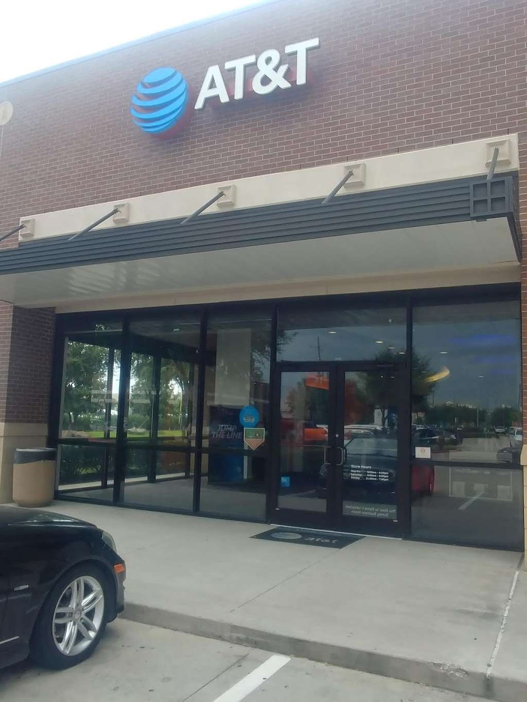 AT&T Store | 1919 Taylor St Ste. A, Houston, TX 77007, USA | Phone: (713) 861-5530