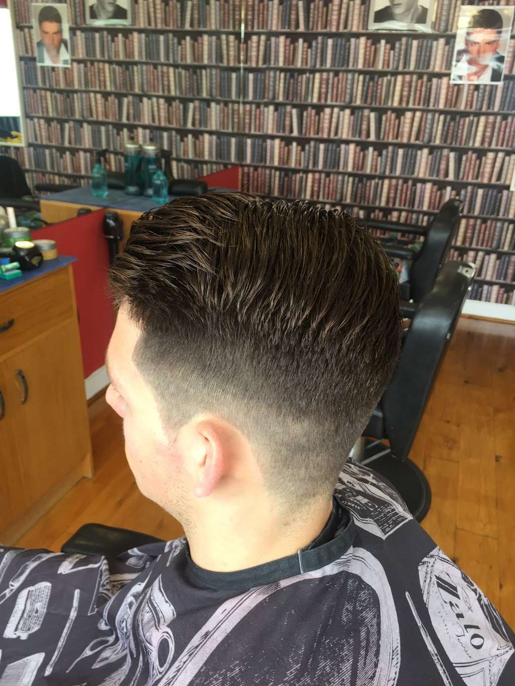 AlbertsBarbershop .. | 181 Chessington Rd, Ewell, Epsom KT19 9XE, UK | Phone: 020 8393 3387