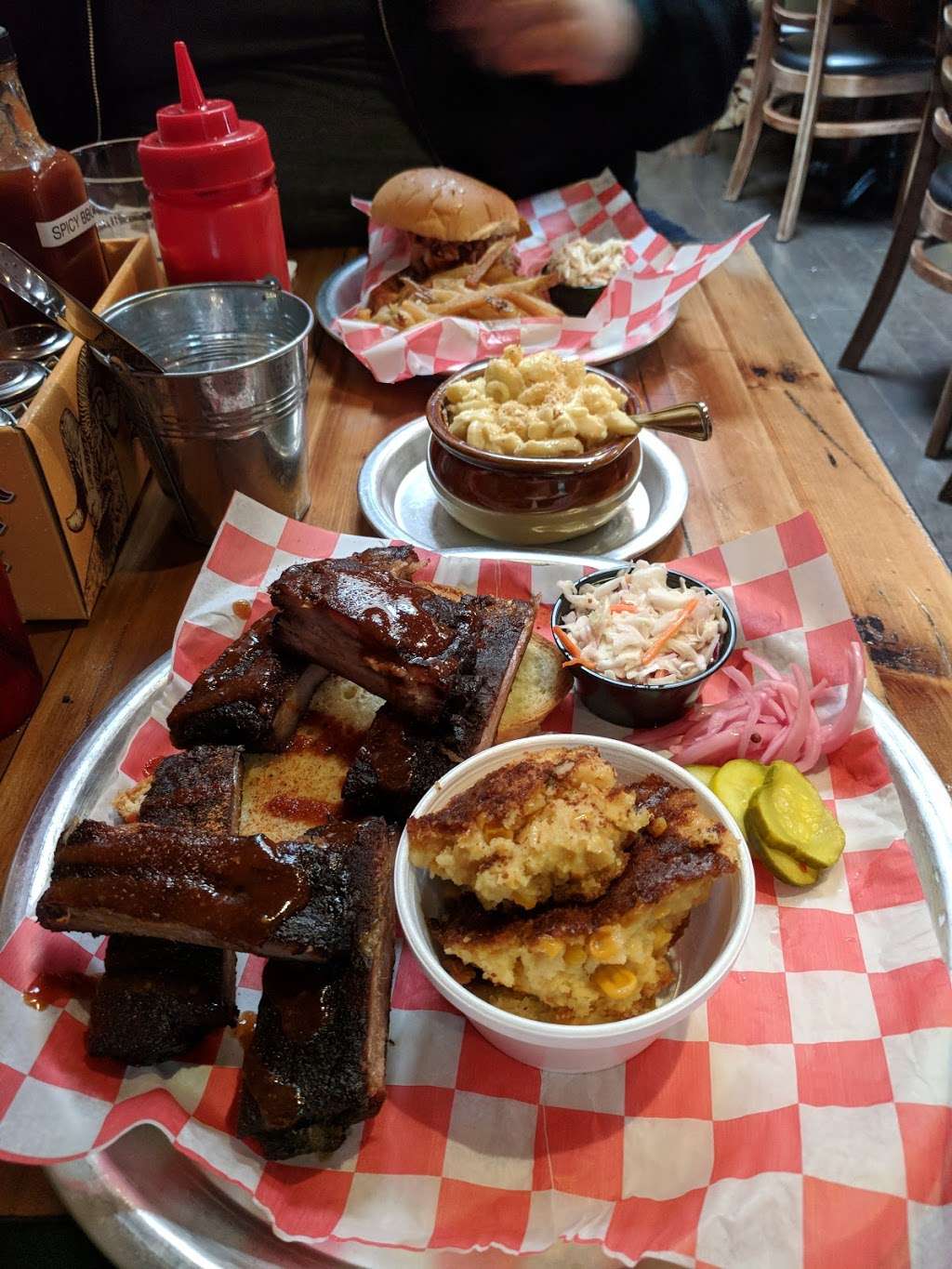 Corner House BBQ | 100 Lincoln Ave, Staten Island, NY 10306, USA | Phone: (718) 987-1227