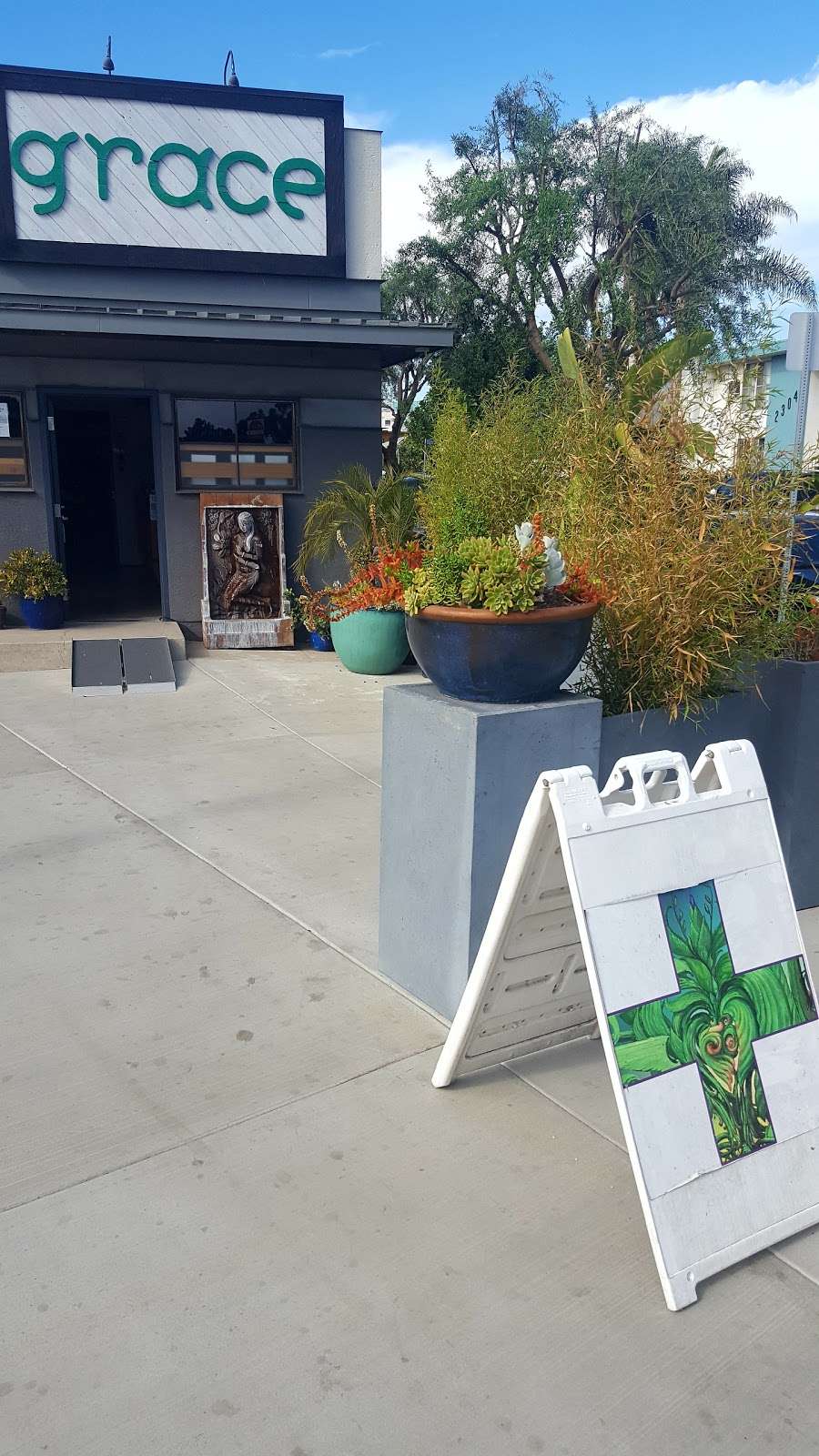 Grace Medical Marijuana Pharmacy | 2340 S Centinela Ave, Los Angeles, CA 90064, USA | Phone: (310) 826-2592