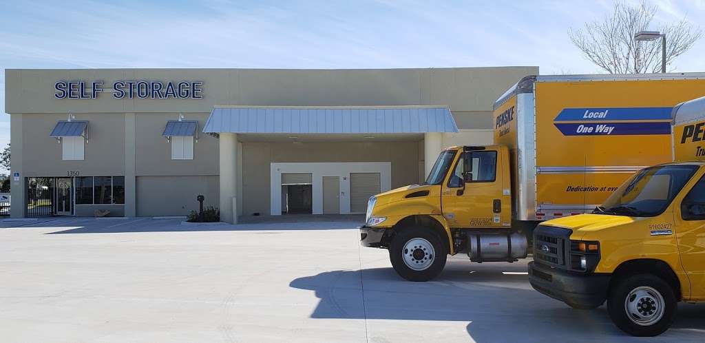 Penske Truck Rental | 1350 N Dixie Fwy, New Smyrna Beach, FL 32168, USA | Phone: (386) 663-4002