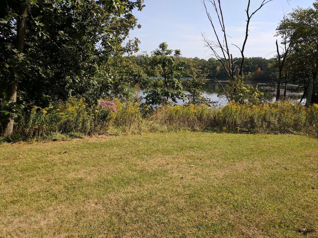 Beverly Lake | Beverly Lake Trail, Hoffman Estates, IL 60179, USA | Phone: (800) 870-3666