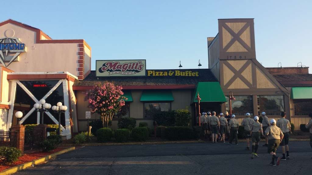 Magills Famous Pizza and Buffet | 7201 Little River Turnpike, Annandale, VA 22003, USA | Phone: (703) 750-3344