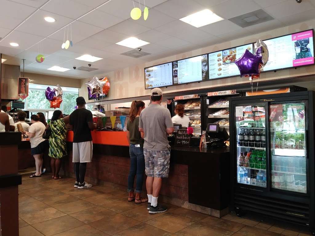 Dunkin Donuts | 4685 FL-7, Coral Springs, FL 33067, USA | Phone: (954) 753-0021