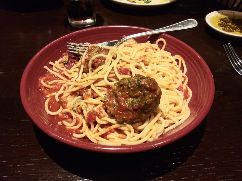 Carrabbas Italian Grill | 8406 Blanding Blvd, Jacksonville, FL 32073, USA | Phone: (904) 777-2225