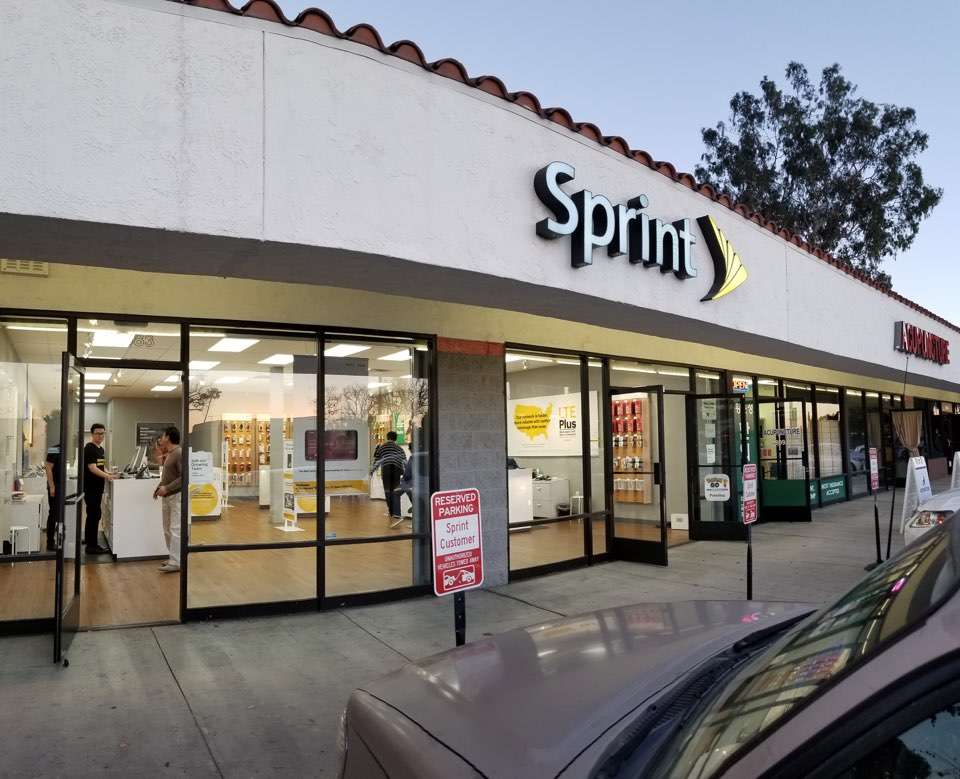 Sprint Store | 12585 E Carson St, Hawaiian Gardens, CA 90716, USA | Phone: (562) 924-2277