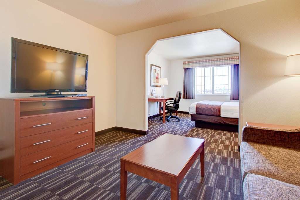 Best Western Firestone Inn & Suites | 11228 Business Park Cir, Firestone, CO 80504, USA | Phone: (720) 494-1925