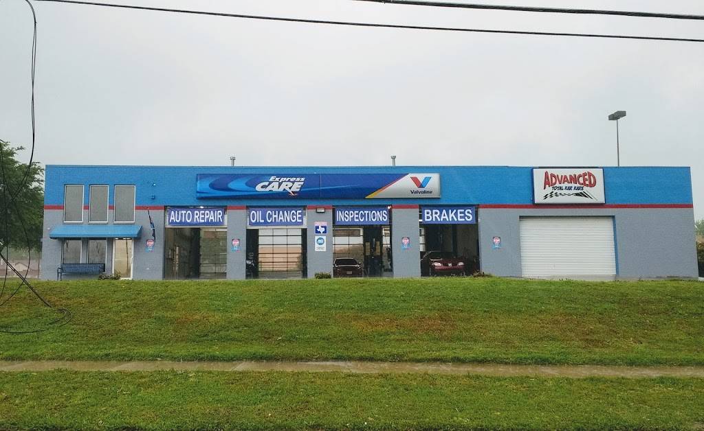 Valvoline Express Care | 5012 S Cooper St, Arlington, TX 76017, USA | Phone: (817) 465-2777