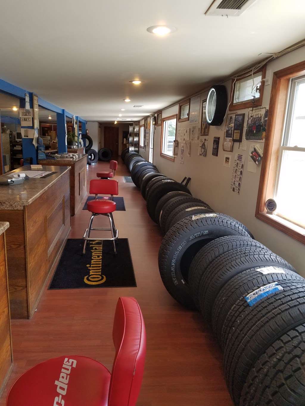 Tire Farm | 142 Colts Neck Rd, Farmingdale, NJ 07727, USA | Phone: (732) 938-2070