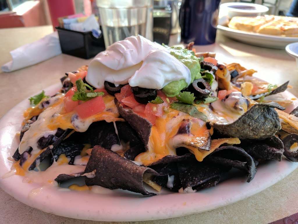 Lighthouse Cafe | 508 W 39th St, San Pedro, CA 90731, USA | Phone: (310) 548-3354