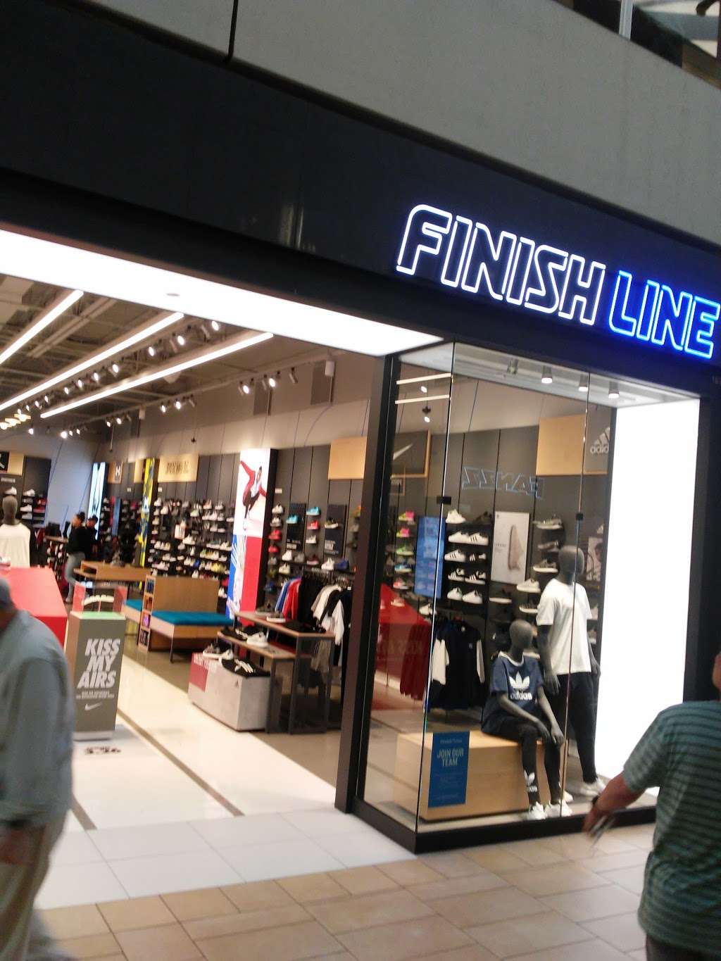 Finish Line | 1819 Montebello Town Center Suite 13, Montebello, CA 90640 | Phone: (323) 724-3664