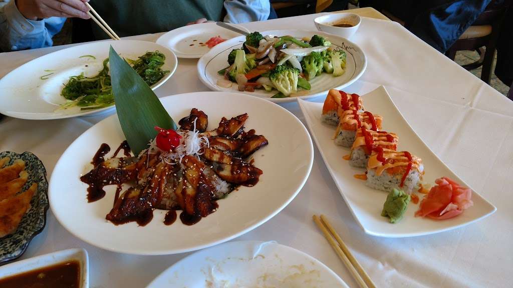 Golden Dynasty Restaurant | 2113, 825 Franklin Lake Rd, Franklin Lakes, NJ 07417 | Phone: (201) 891-7866