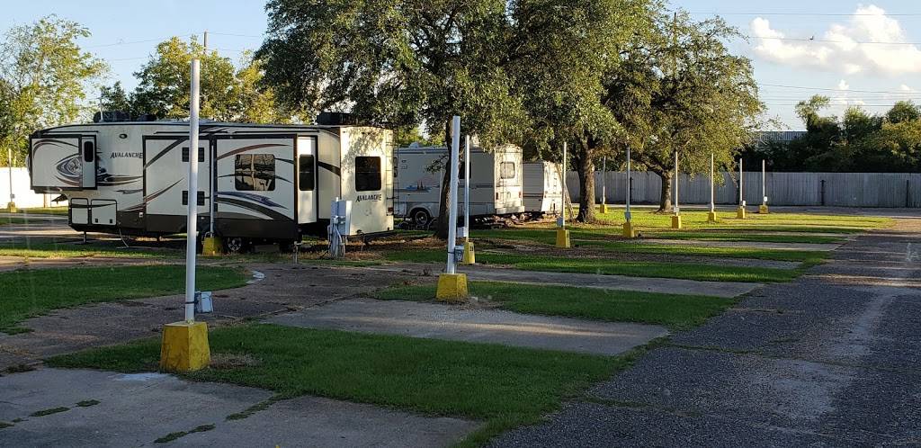 Parc Dorleans Inc RV PARK & CAMPGROUND | 7676 Chef Menteur Hwy, New Orleans, LA 70126, USA | Phone: (504) 243-3052