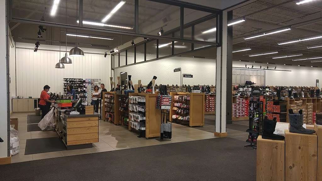 DSW Designer Shoe Warehouse, 113 Mill 