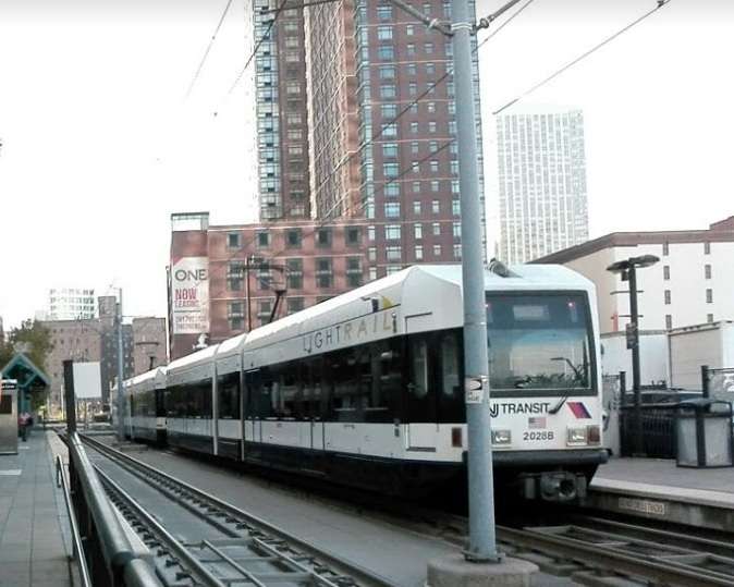 Harsimus Cove Light Rail Station | Jersey City, NJ 07302, USA