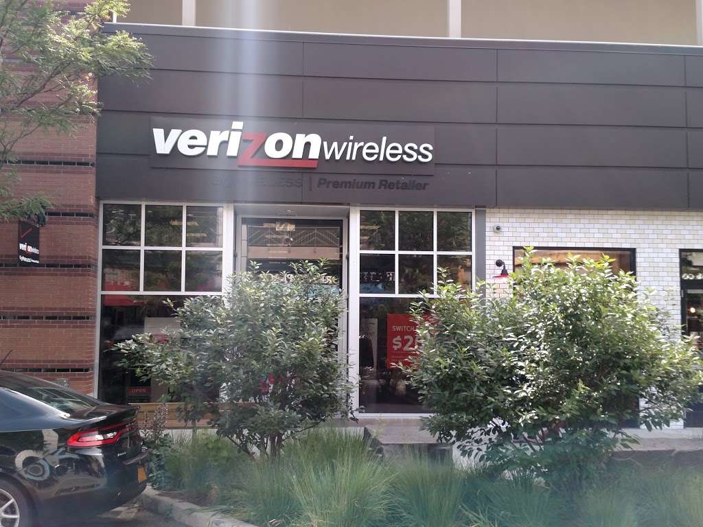Verizon Authorized Retailer – GoWireless | 207 Market Street, Yonkers, NY 10710 | Phone: (914) 294-3703