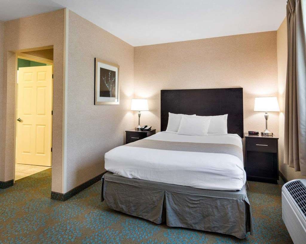 Suburban Extended Stay Hotel Quantico | 3097 Jefferson Davis Hwy, Stafford, VA 22554, USA | Phone: (540) 288-9051