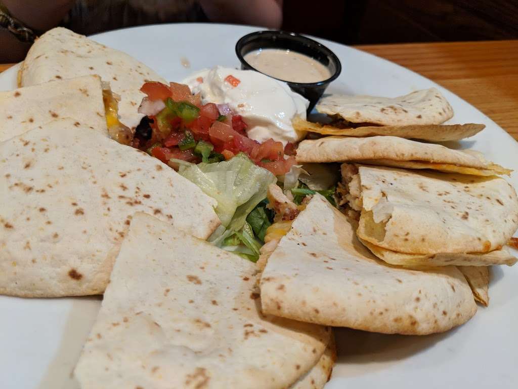 Chilis Grill & Bar | 1275 Hilltop Rd, St Joseph, MI 49085, USA | Phone: (269) 983-5518