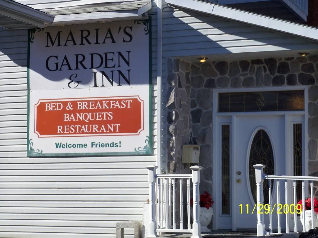 Marias Garden & Inn | 42 Independence St, Berkeley Springs, WV 25411, USA | Phone: (304) 258-2021