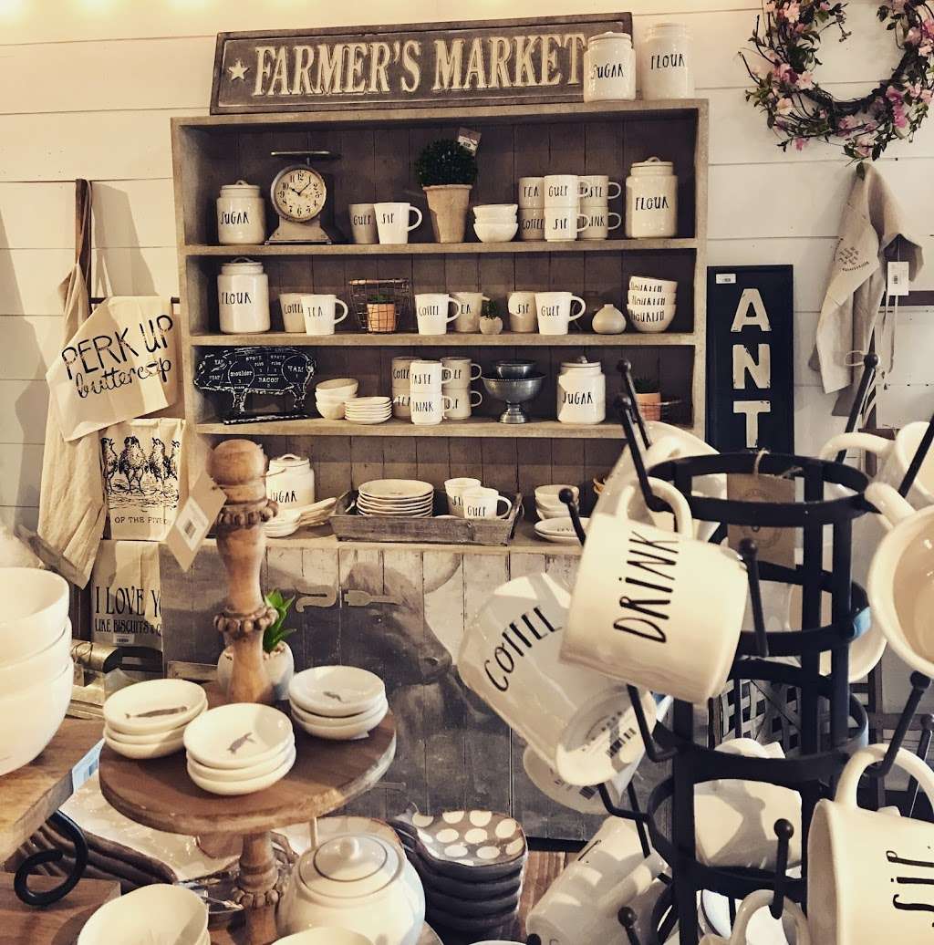 Mamas Junk Co. | 1820, 204 Hand Ave, Cape May Court House, NJ 08210, USA | Phone: (609) 465-7900