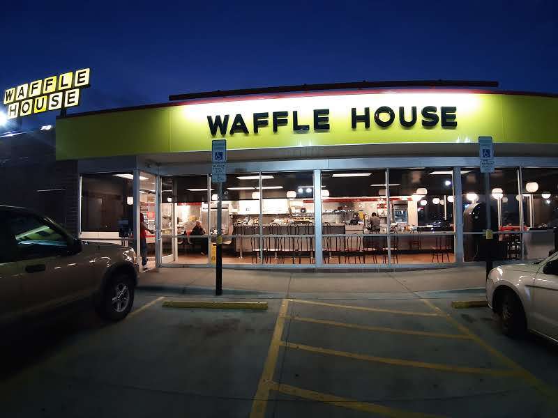 Waffle House | 3309 Queen City Dr, Charlotte, NC 28208, USA | Phone: (704) 399-5207