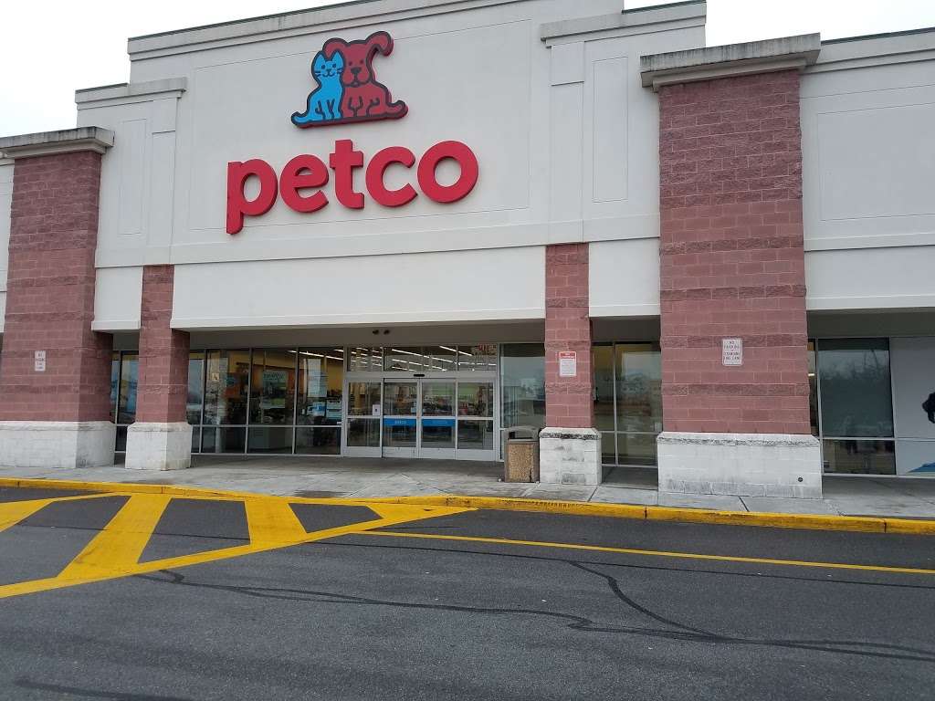 Petco | 2580 S Pleasant Valley Rd, Winchester, VA 22601, USA | Phone: (540) 773-6003