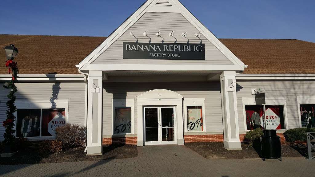 Banana Republic | 454 Evergreen Ct, Central Valley, NY 10917, USA | Phone: (845) 928-1819