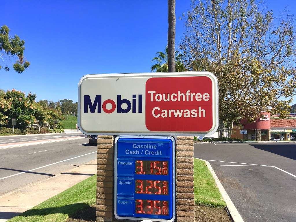 Mobil | 705 Lomas Santa Fe Dr, Solana Beach, CA 92075, USA | Phone: (858) 755-3579