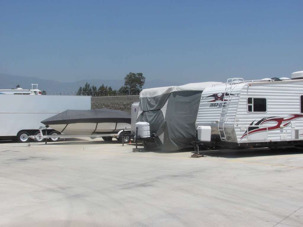 RV & Boat storage of Rialto | 2223 N Locust Ave, Rialto, CA 92377 | Phone: (909) 829-3693