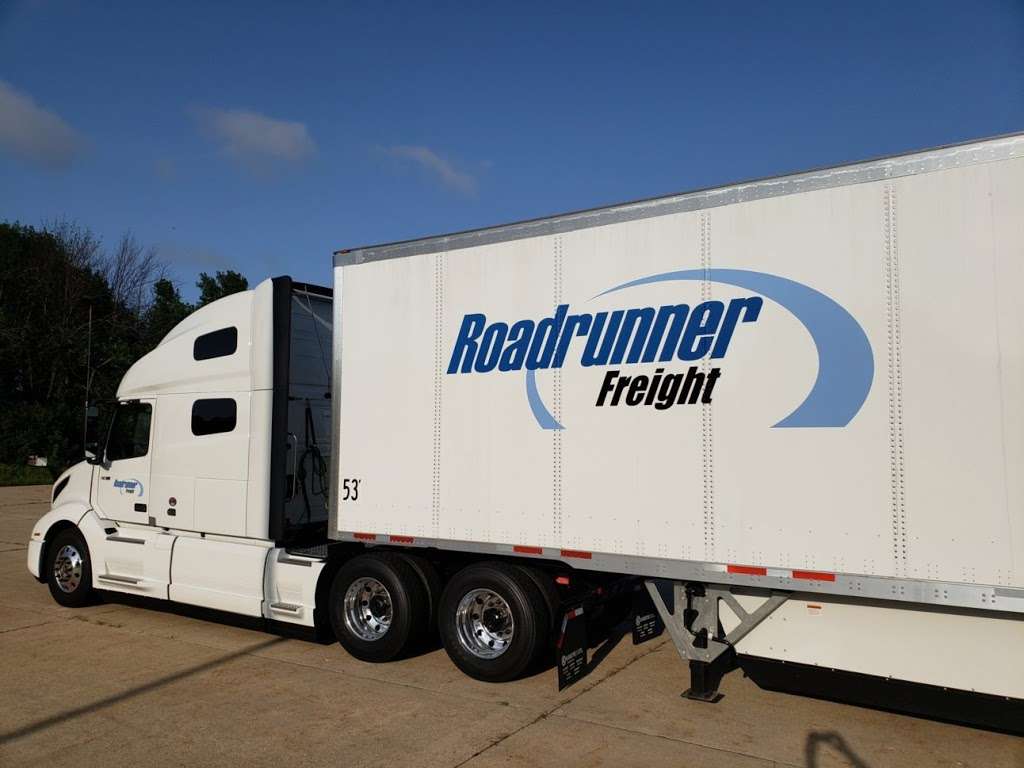 Roadrunner Freight | 210 W Trinity Blvd, Grand Prairie, TX 75050, USA | Phone: (972) 510-0200