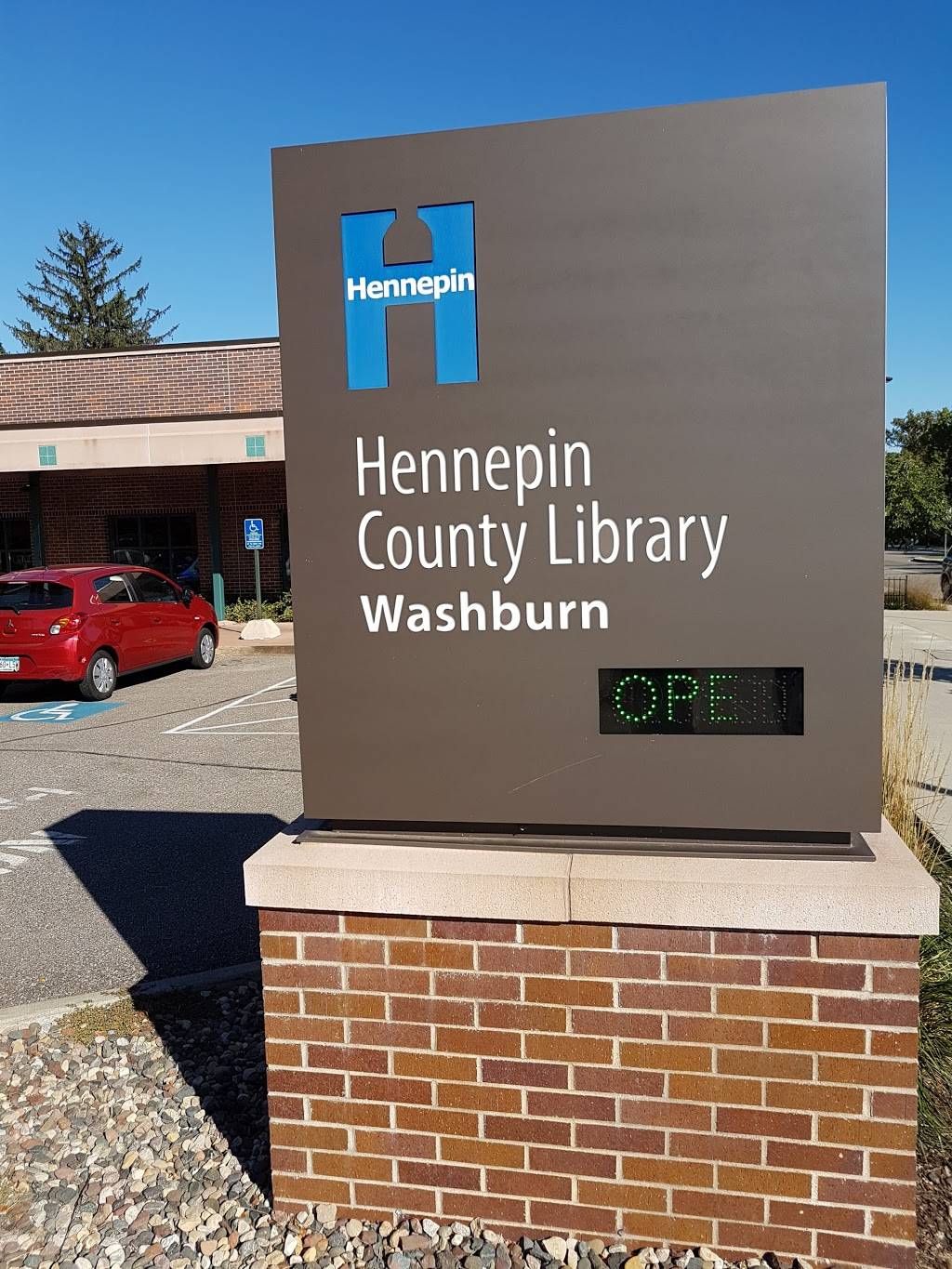 Washburn Library | 5244 Lyndale Ave S, Minneapolis, MN 55419, USA | Phone: (612) 543-8375