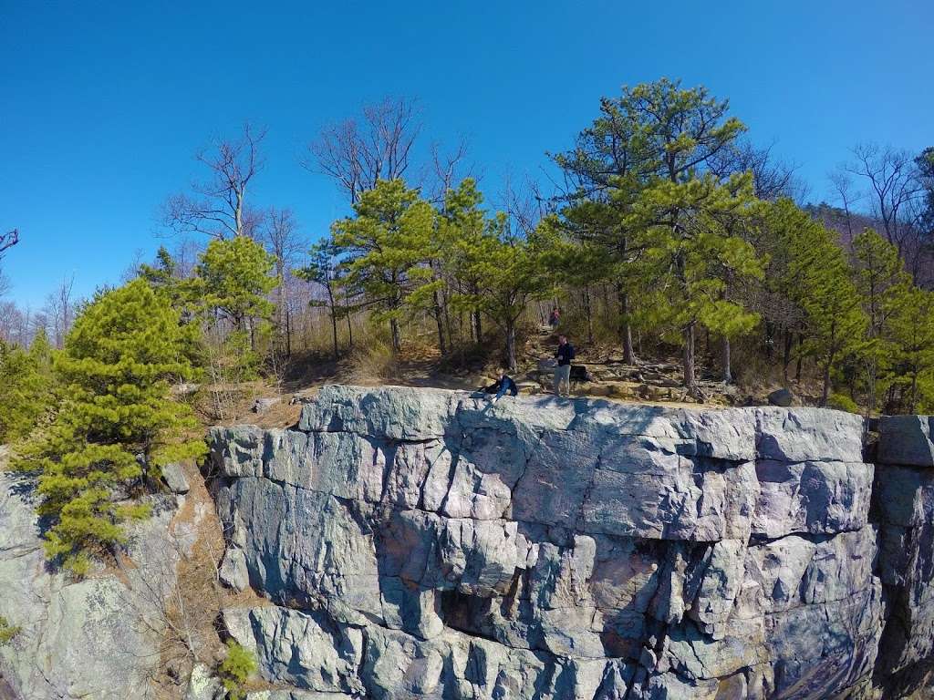 Applachian Trail Access Point | Pine Grove Rd, Bluemont, VA 20135, USA