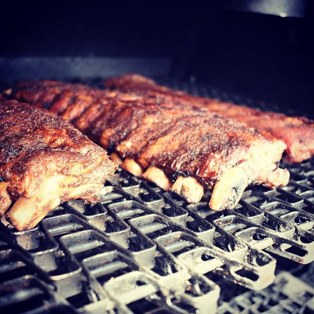 Couch Family BBQ | 1719 Elm St, Cincinnati, OH 45202 | Phone: (513) 407-7593