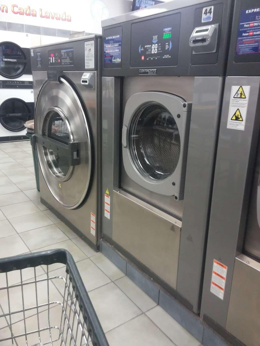 Smart Wash Laundry | 9515 Grand Ave, Franklin Park, IL 60131, USA | Phone: (847) 288-1800