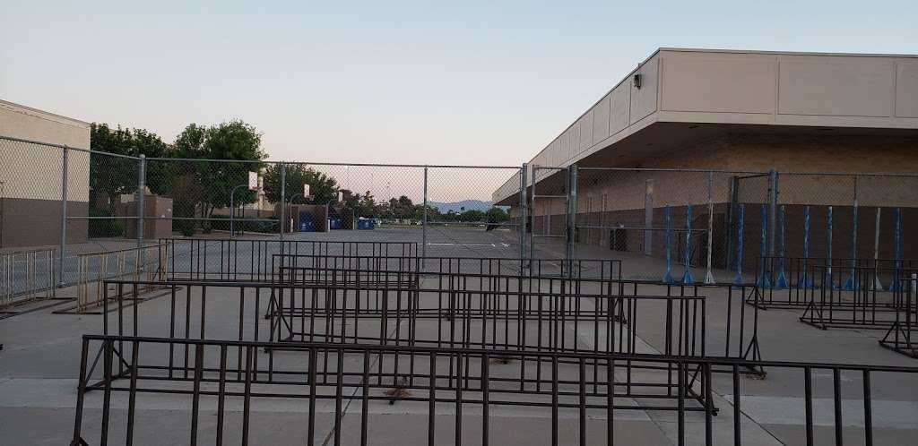 Estrella Middle School | 3733 N 75th Ave, Phoenix, AZ 85033, USA | Phone: (623) 691-5400