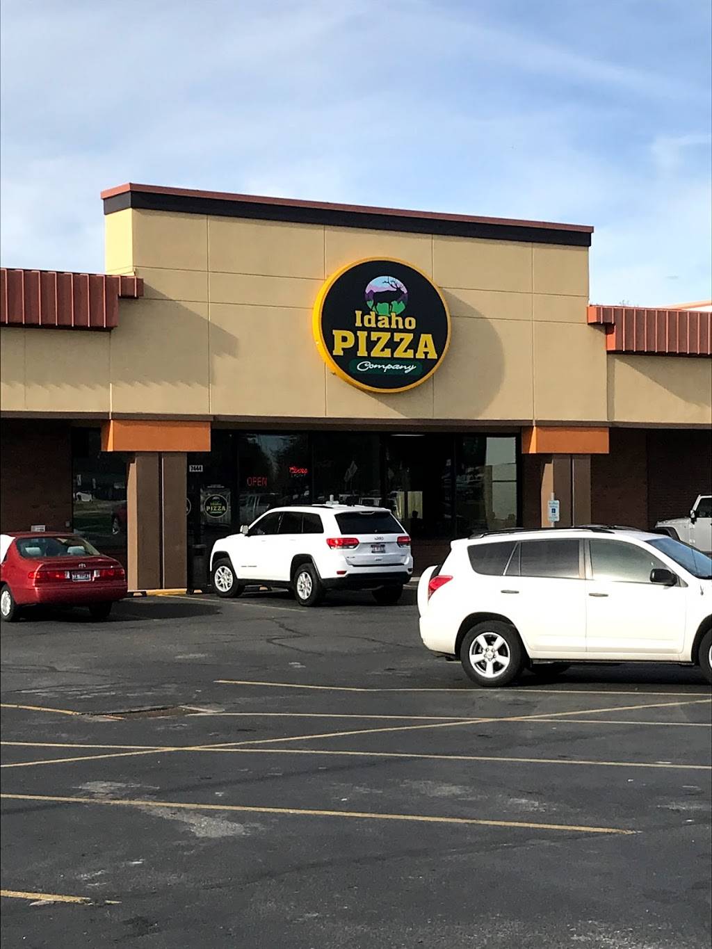 Idaho Pizza Company | 7444 W Fairview Ave, Boise, ID 83704, USA | Phone: (208) 375-4100