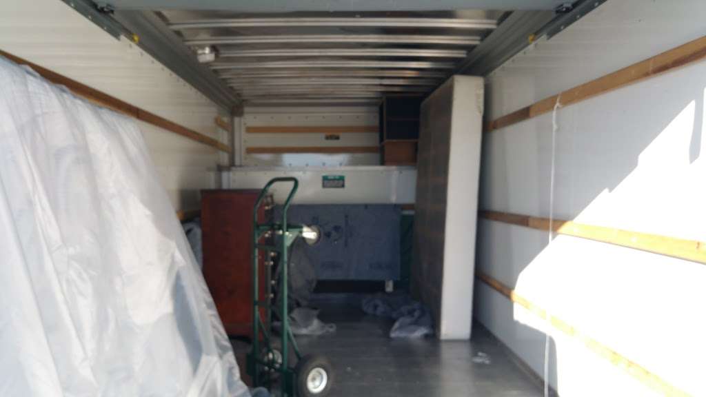 T&J MOVERS | 201 S Joe Wilson Rd, Cedar Hill, TX 75104 | Phone: (469) 358-3456