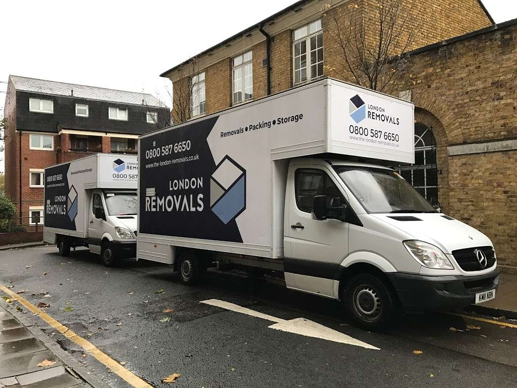 London Removals UK Ltd | Denison Cl, London N2 0JT, UK | Phone: 0800 587 6650