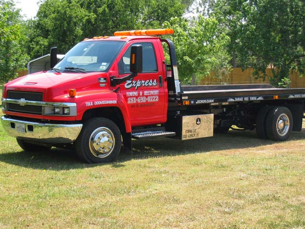 Express Towing & Recovery | 6719 McKeever Rd, Pearland, TX 77584 | Phone: (281) 692-0222