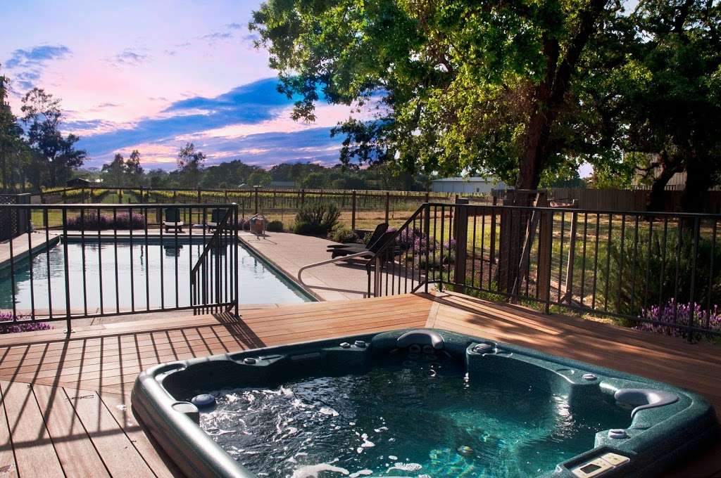 Carneros House Vacation Rental | 21369 Burndale Rd, Sonoma, CA 95476, USA | Phone: (707) 343-1013