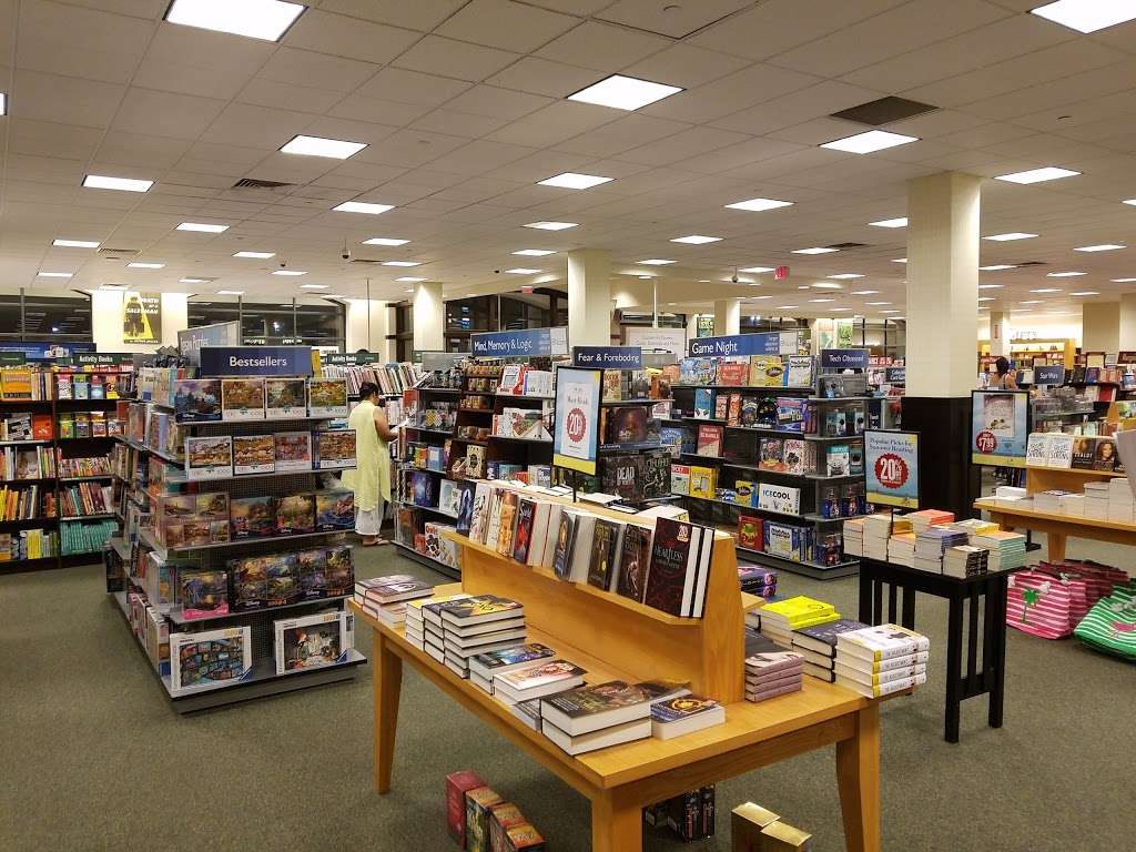 Barnes & Noble Booksellers Somerville | 319 US-206, Bridgewater, NJ 08807, USA | Phone: (908) 526-7425