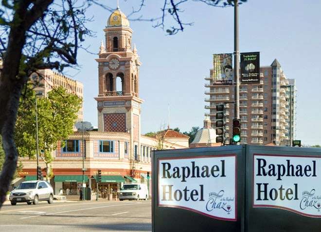 The Raphael Hotel, Autograph Collection | 325 Ward Pkwy, Kansas City, MO 64112 | Phone: (816) 756-3800