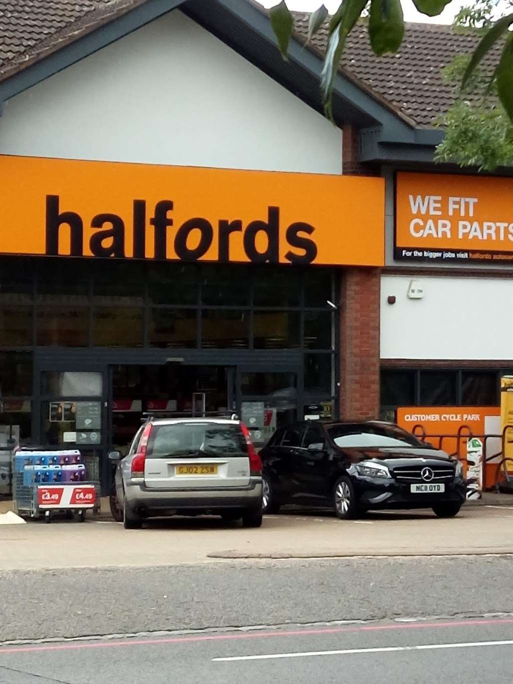 Halfords | 568 - 570 Wickham Rd, Croydon CR0 8DN, UK | Phone: 020 8776 2533