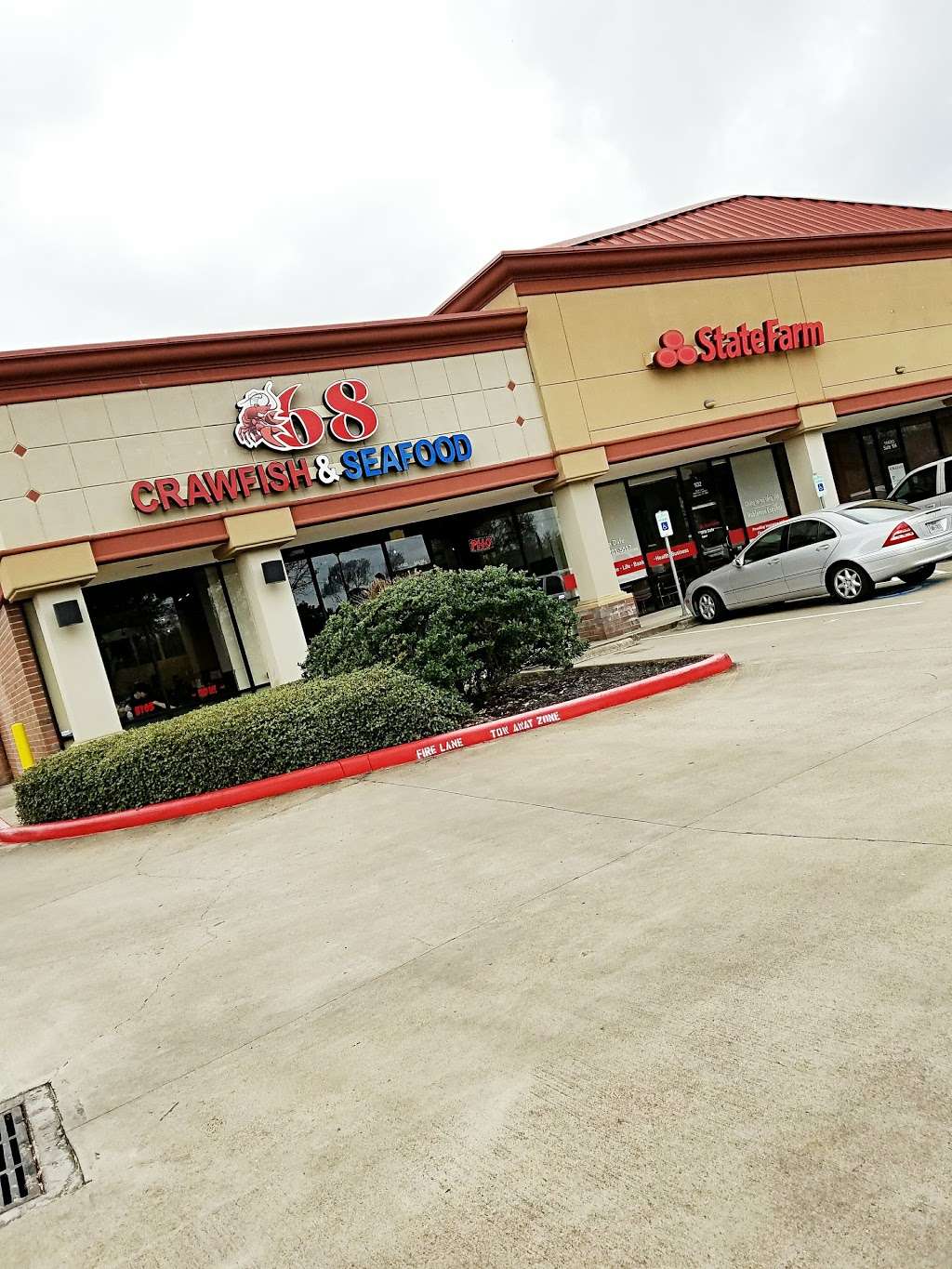 68 Crawfish Express | 11420 Dairy Ashford Rd #100, Sugar Land, TX 77478 | Phone: (281) 302-5001